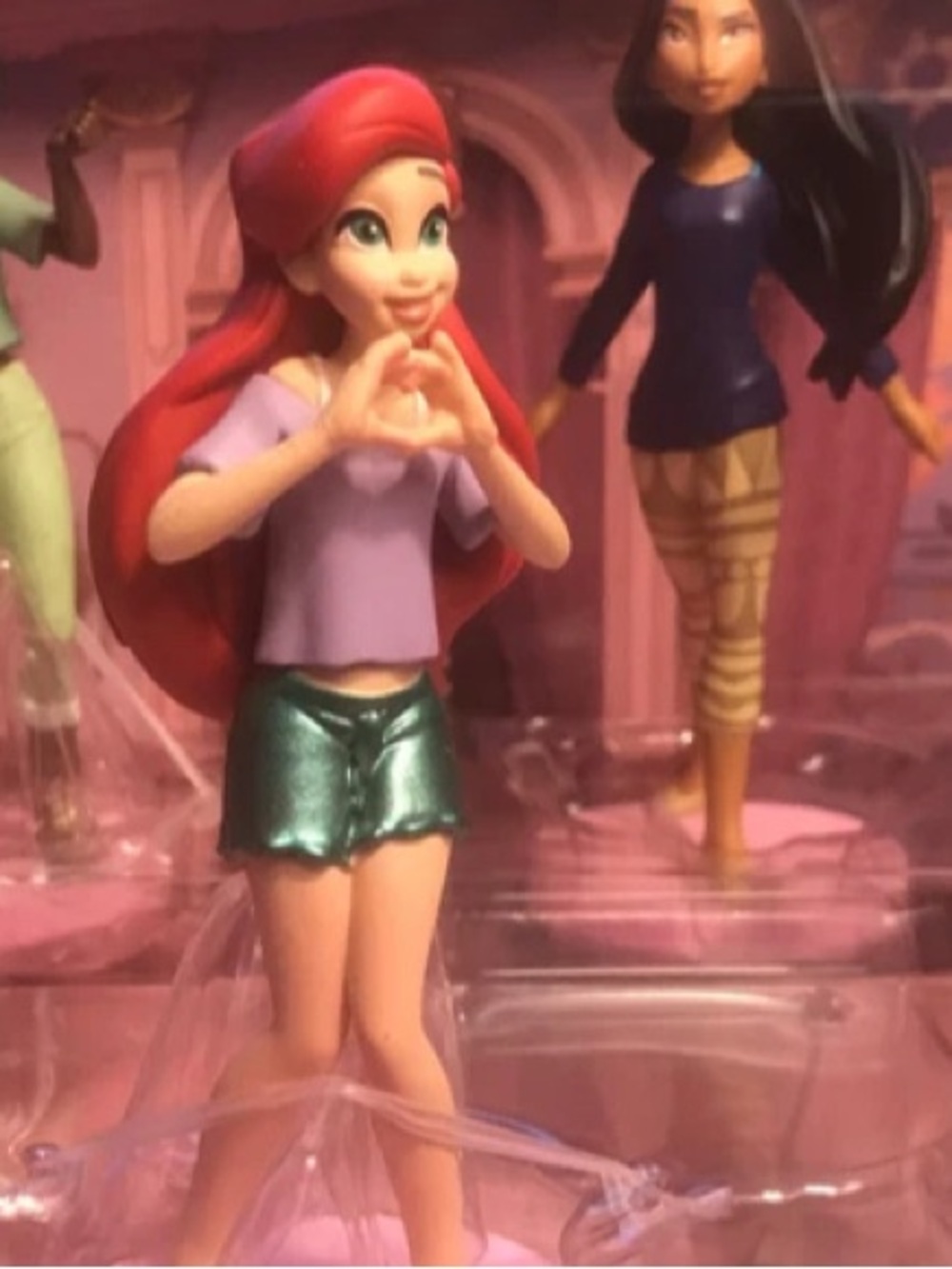 Disney Mini mega figurine collection/Ralph brakes the internet Playset.